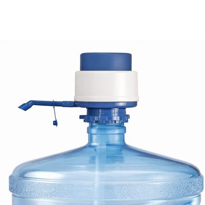 Bomba Manual para Garrafón con Botón Dosificador y Manguera Color Blanco y Azul