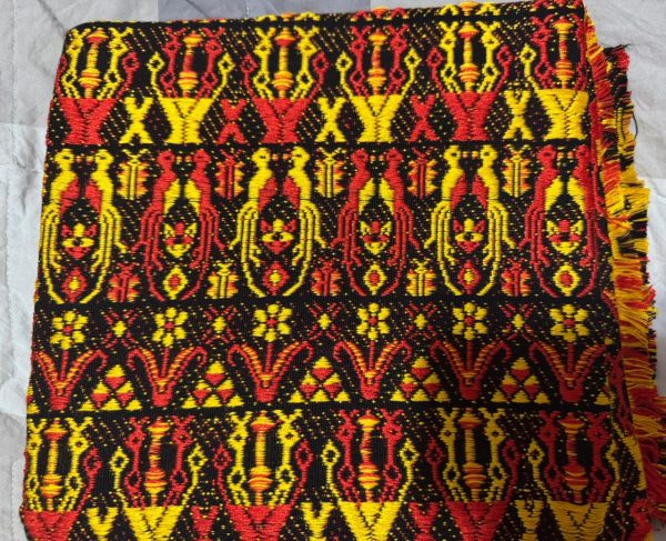 Quetzales Rojo y Amarillo